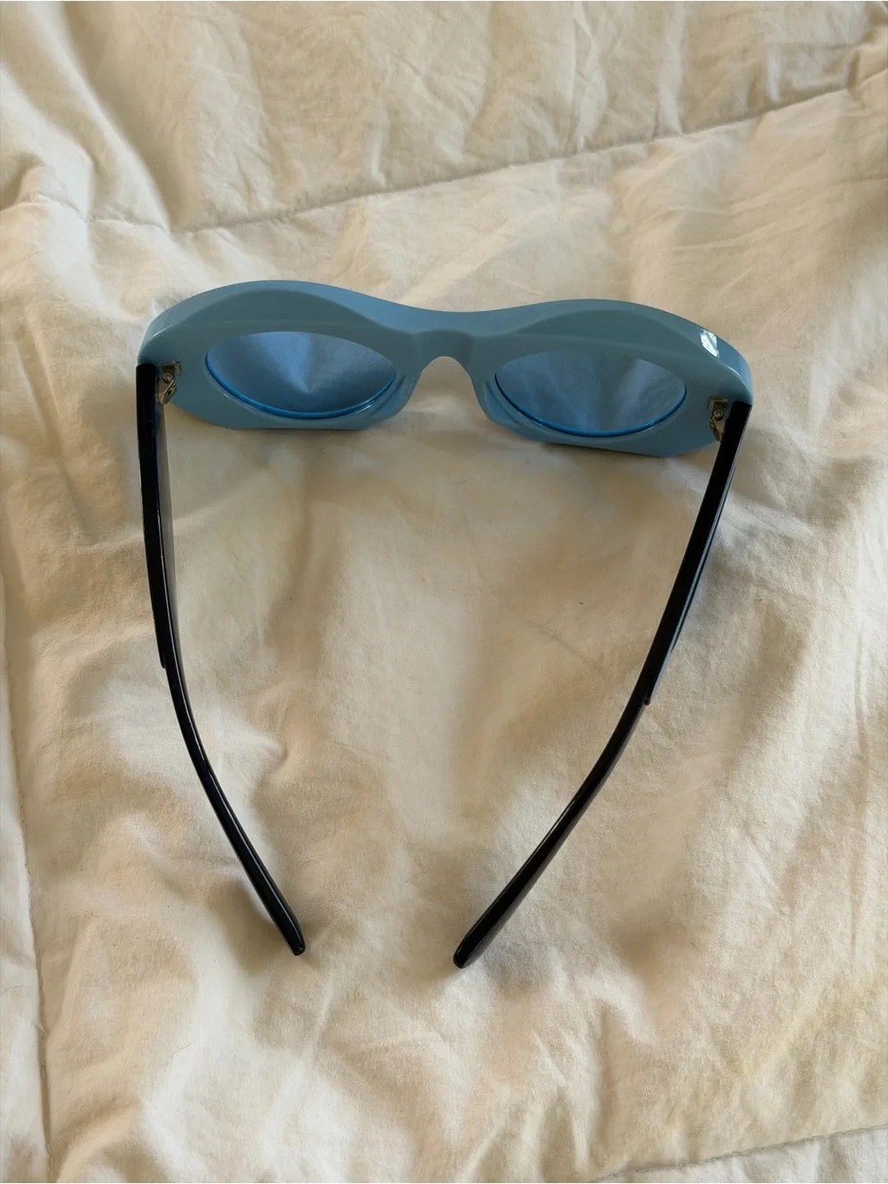 Blue Oval funky Sunglasses